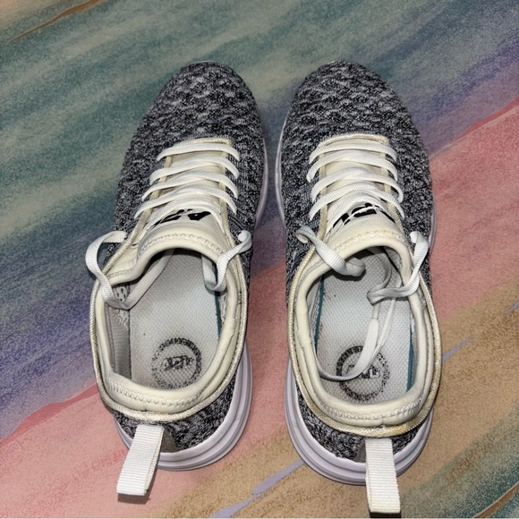 APL Athletic Propulsion Labs Techloom Phantom Womens Size 7 Gray Running Shoes - Picture 7 of 9